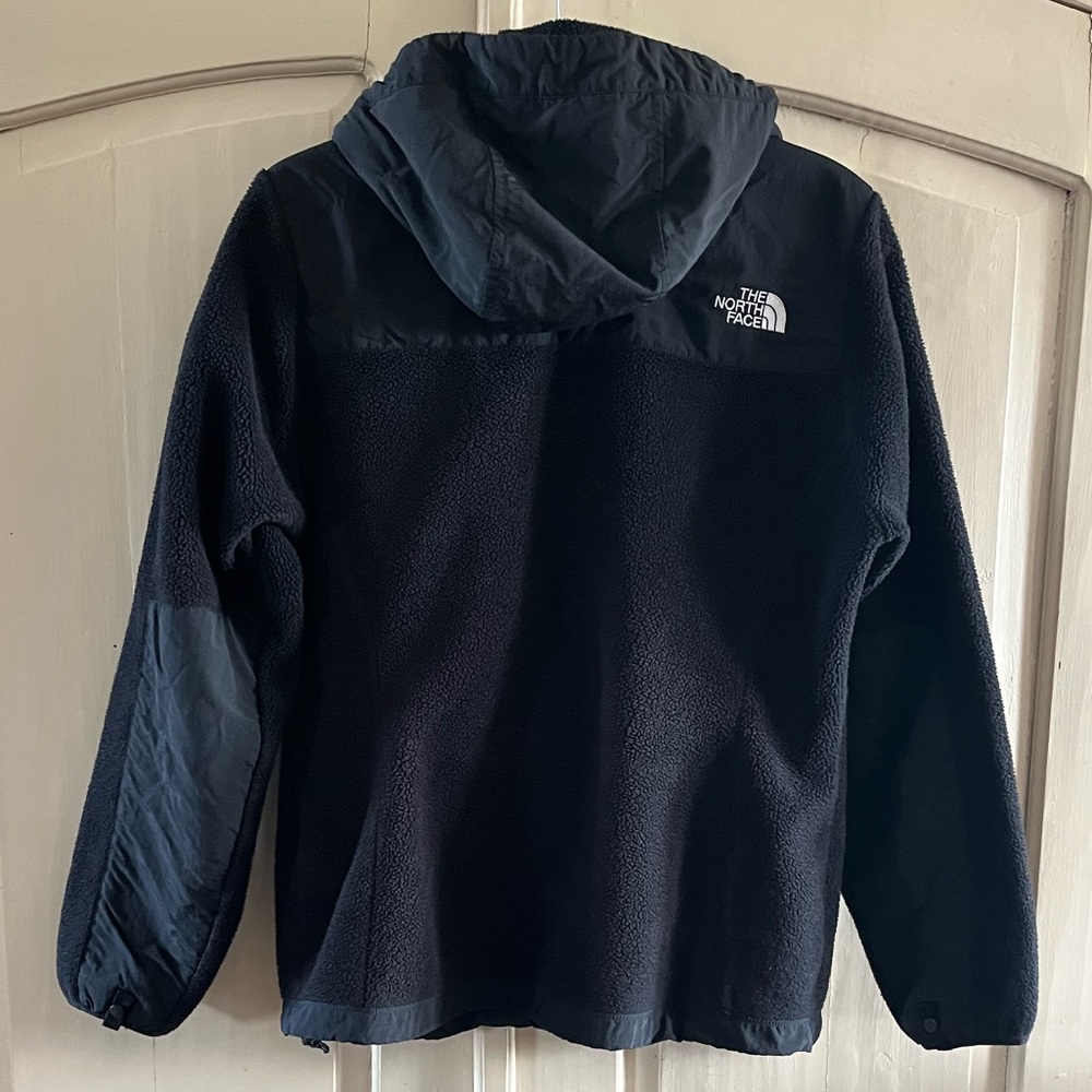 The North Face Black Hooded Jacket - Picture 2 of 3